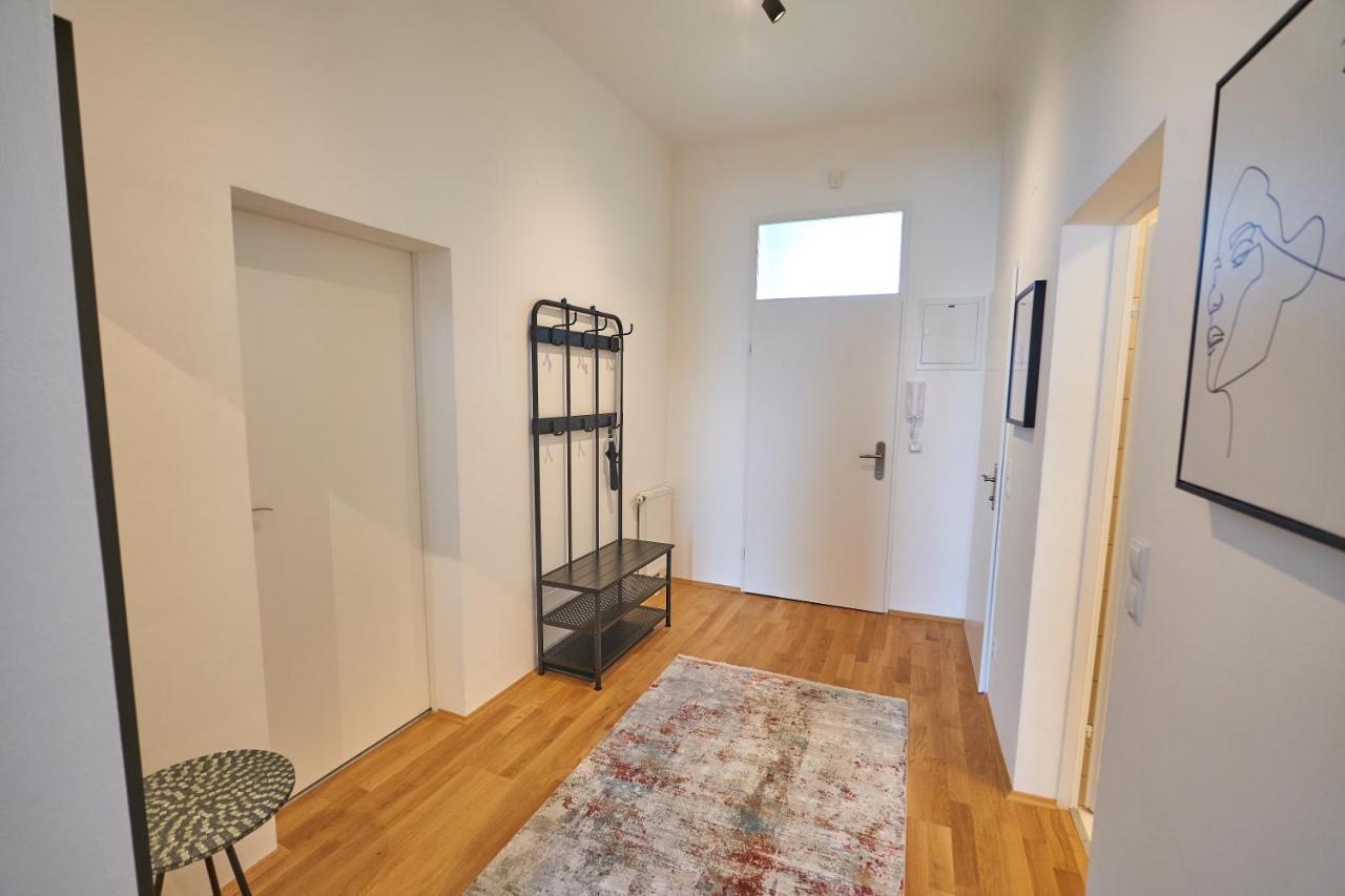 Trendy Apartment 2 Zimmer Zentral Gelegen Vienna Exterior photo